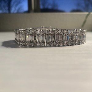 Danbury Mint City Lights Eternity Bracelet
